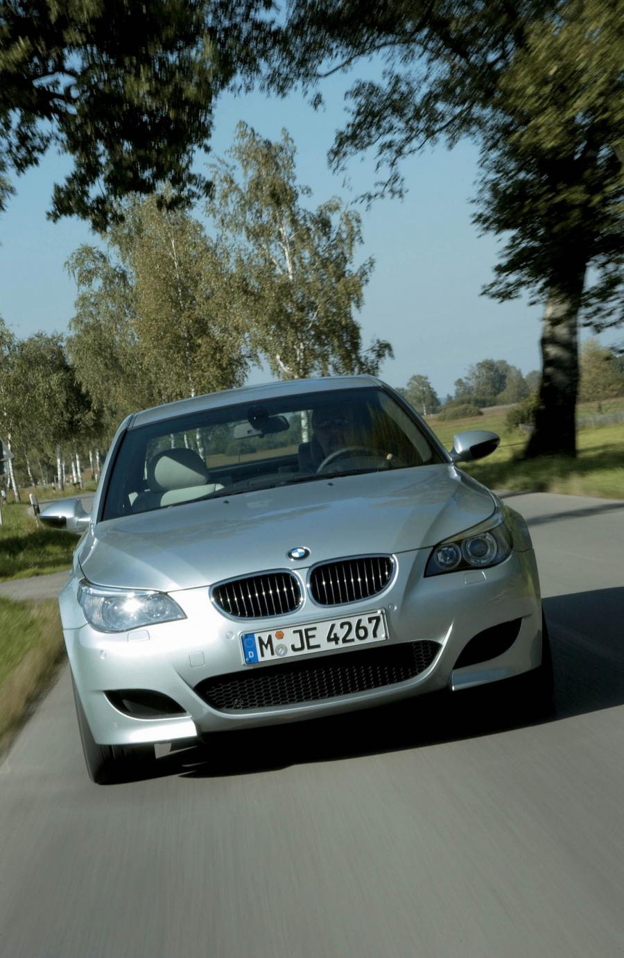  BMW M5 (E60) 2004 года  (WW) (фото 23 из 98)
